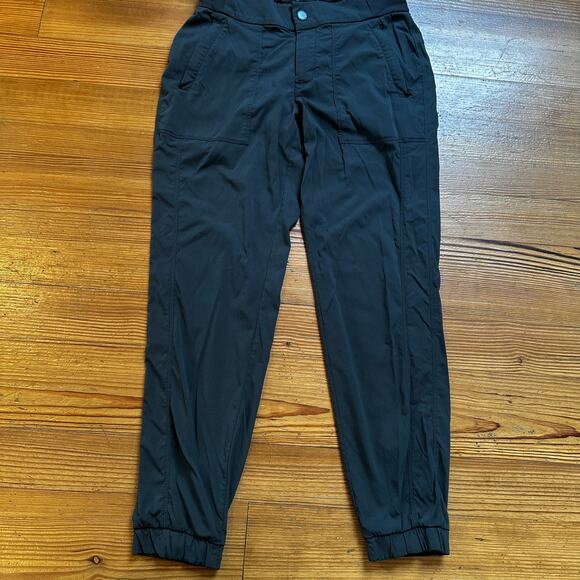 Athleta dark gray nylon trouser straight leg athletic pant SIZE 4 - Picture 1 of 5